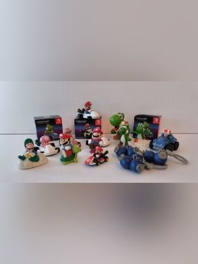 Nintendo Mario Kart Happy Meal Toy Lot Yoshi Mario Luigi Toad Bob-omb Switch